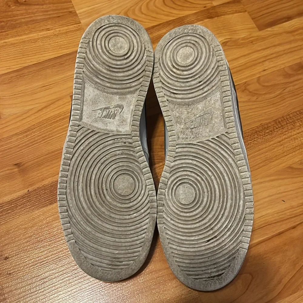 White with Black Men's Nike Court Vision Sneakers, size 7.5. - Picture 4 of 6